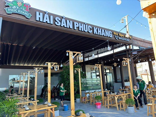 mặt tiền hải sản phúc khang tại Phước Hải, top quán ăn ngon Long Hải được yêu thích