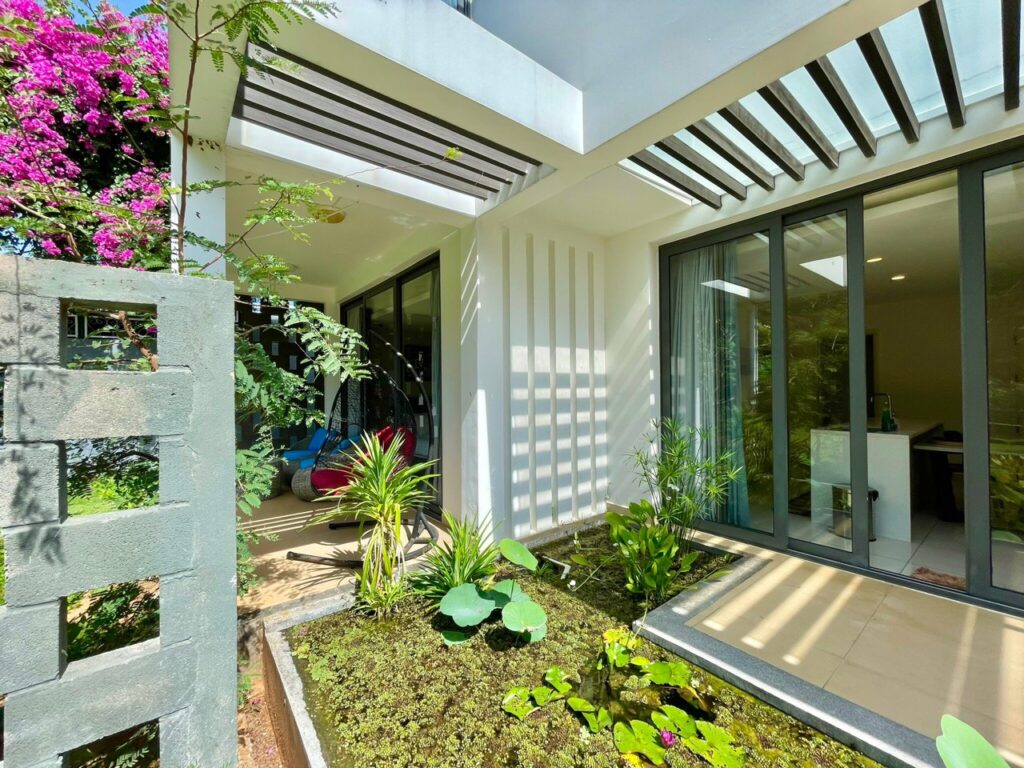 sân vườn villa oceanami 4 phòng ngủ